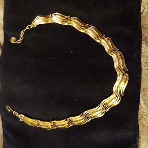 Trifari vtg choker